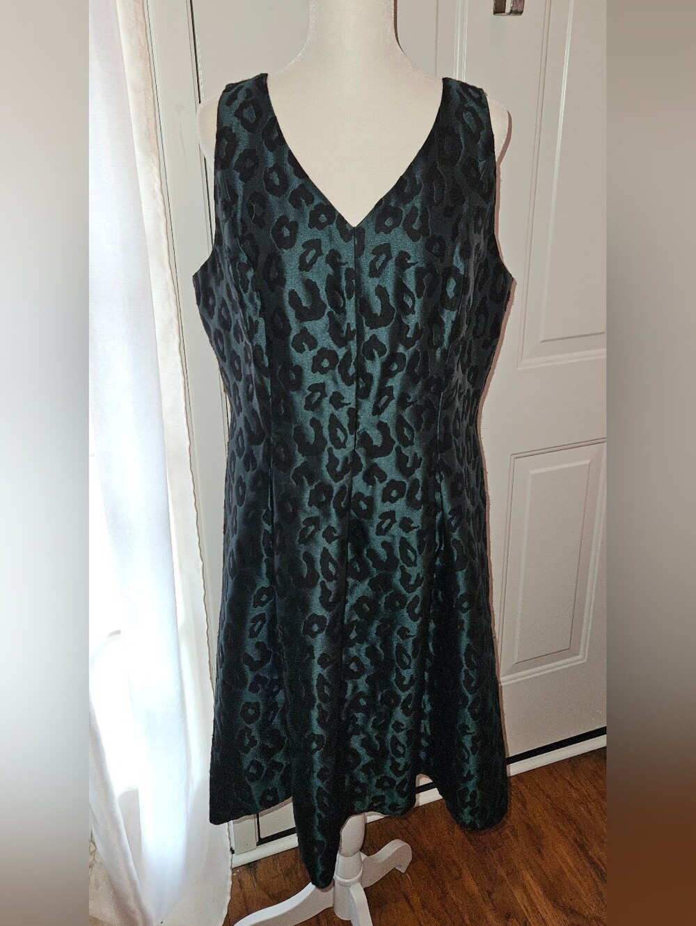 Loft Sleeveless Black & Jade Green Jacquard Animal Print Fit & Flare Dress Sz 12
